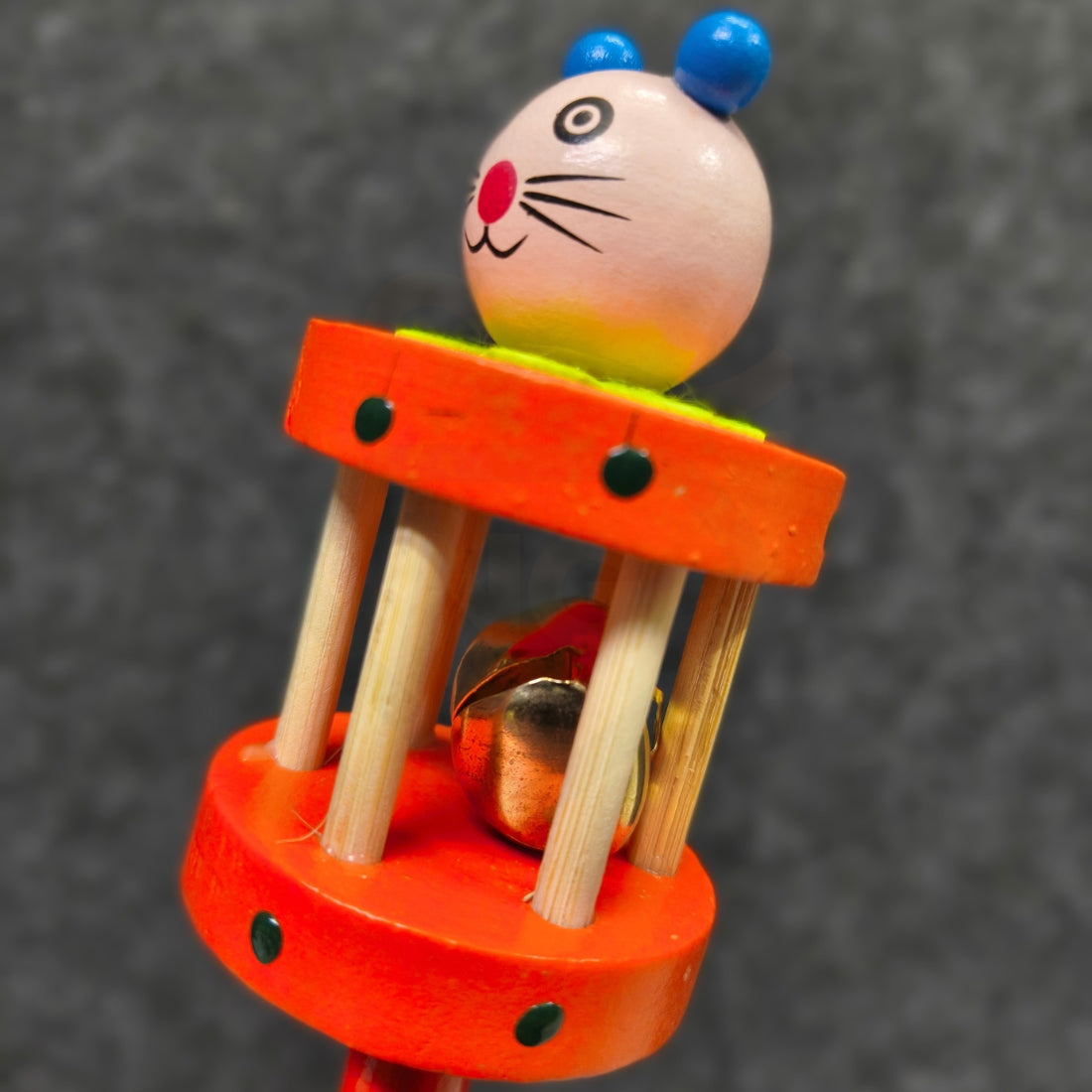 Eco-friendly wooden mouse baby shaker toy